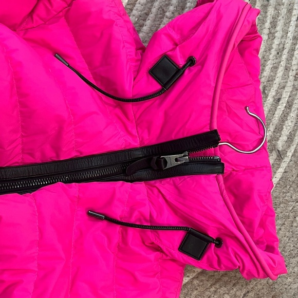 Mackage Roselyn Light Down Puffer Ski Jacket / Coat Fuchsia Sz Medium - Picture 7 of 9